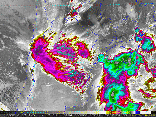 Imagem do satélite GOES 13/NOAA/EUA – Canal do Infravermelho + realce – dia 13/07/2015 – Hora local: 05:10 – Sul do Brasil.