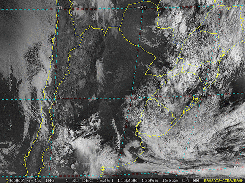 Imagem do satélite GOES 13/NOAA/EUA – Canal do Visível – dia 30/12/2015 – Hora local: 09:10 – Sul do Brasil. 