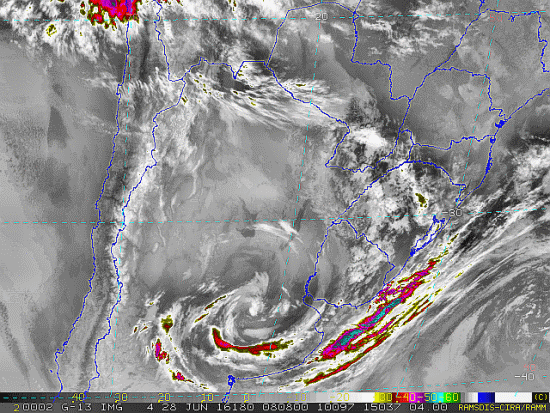 Imagem do satélite GOES 13/NOAA/EUA – Canal do Infravermelho + realce – dia 28/06/2016 – Hora local: 05:10 – Sul do Brasil. Fonte: RAMSDIS Online – Central and South America and the Caribbean, Cooperative Institute for Research in the Atmosphere, Colorado State University, EUA, modificado por LabClima/UNIVALI.