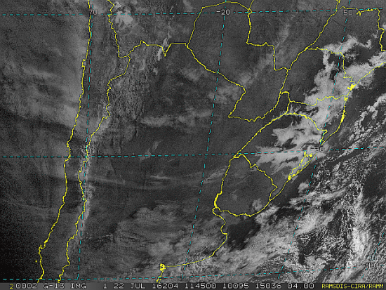 Imagem do satélite GOES 13/NOAA/EUA – Canal do Visível – dia 22/07/2016 – Hora local: 08:45 – Sul do Brasil. Fonte: RAMSDIS Online – Central and South America and the Caribbean, Cooperative Institute for Research in the Atmospere, Colorado State University, EUA, modificado por LabClima/UNIVALI.