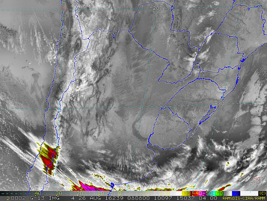 Imagem do satélite GOES 13/NOAA/EUA – Canal do Infravermelho + realce – dia 26/08/2016 – Hora local: 05:10 – Sul do Brasil. Fonte: RAMSDIS Online - Central and South America and the Caribbean, Cooperative Institute for Research in the Atmospere, Colorado State University, EUA, modificado por LabClima/UNIVALI.