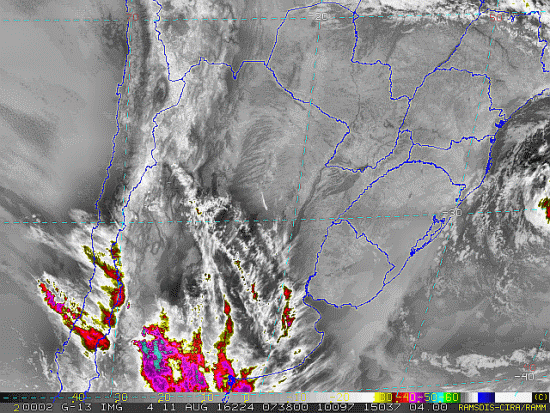 Imagem do satélite GOES 13/NOAA/EUA – Canal do Infravermelho + realce – dia 11/08/2016 – Hora local: 04:40 – Sul do Brasil. Fonte: RAMSDIS Online - Central and South America and the Caribbean, Cooperative Institute for Research in the Atmospere, Colorado State University, EUA, modificado por LabClima/UNIVALI.