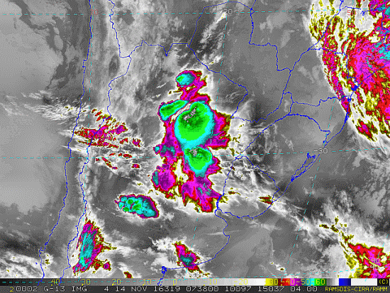 Imagem do satélite GOES 13/NOAA/EUA – Canal do Infravermelho + realce – dia 14/11/2016 – Hora local: 05:40 – Sul do Brasil. Fonte: RAMSDIS Online - Central and South America and the Caribbean, Cooperative Institute for Research in the Atmospere, Colorado State University, EUA, modificado por LabClima/UNIVALI.